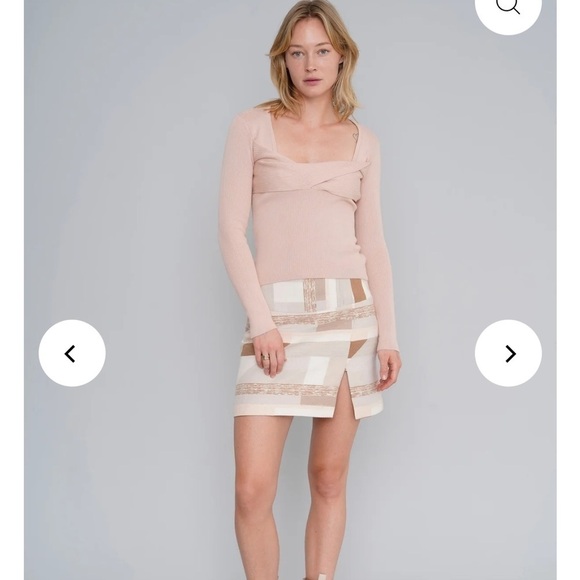 LE SUPERBE Twisted Sister Open Neckline Top Rib Knit Long Sleeve Nude Sz S NEW - Picture 2 of 15